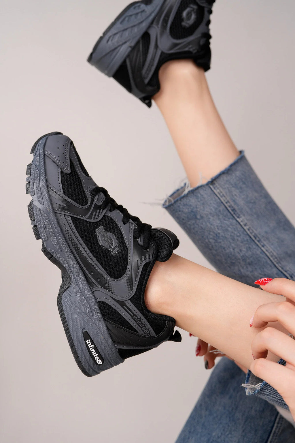 Unisex Triko Siyah Sneaker – Hafif, Nefes Alabilen, Bağcıklı, Günlük Spor Ayakkabı - SK03